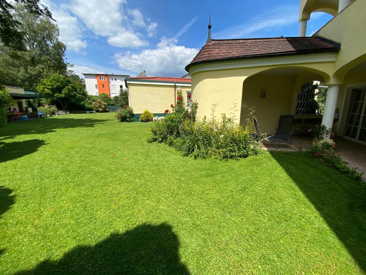 Gaestehaus Auerhahn Vöcklabruck Exterior foto